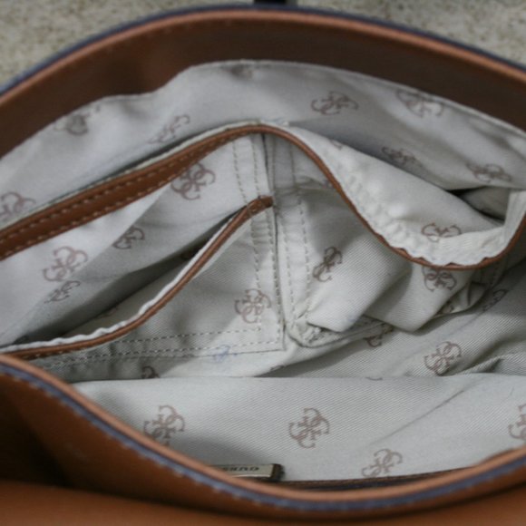 Guess Brown Faux Leather Shoulder Bag w/ Removable Wide Shoulder Strap EUC - Picture 10 of 15